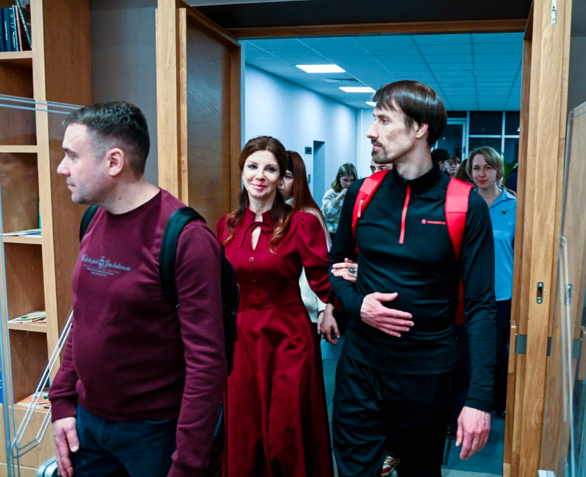 Фото Сотни новосибирцев пришли ночью в библиотеки – вот что они там делали 4